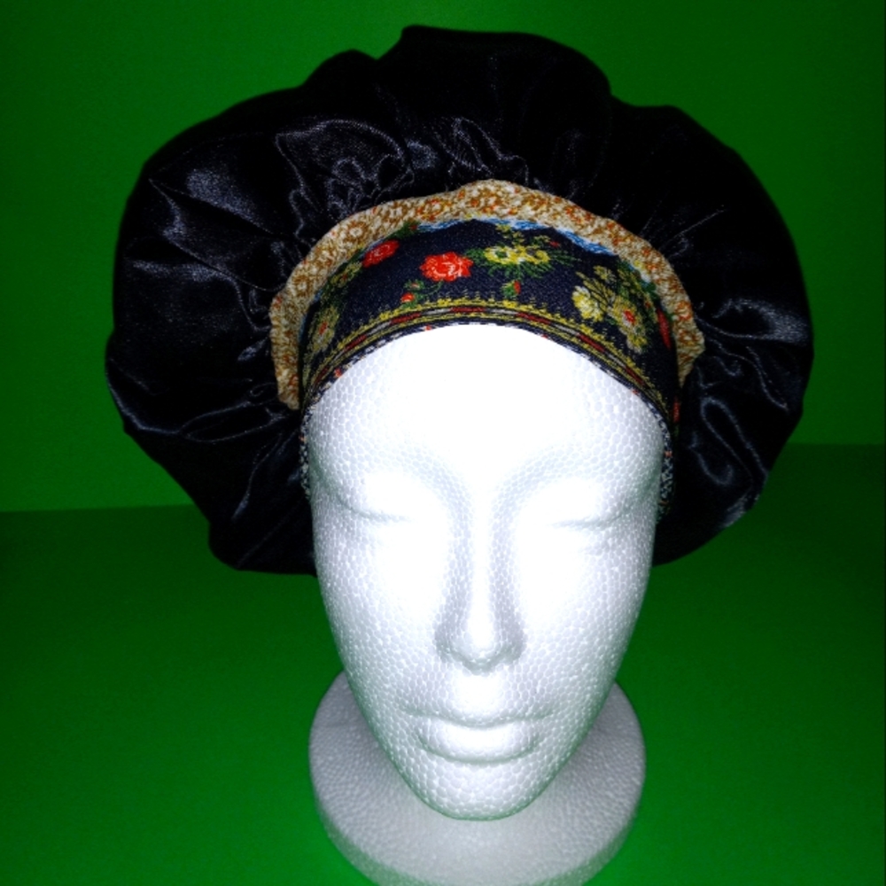 NWT BLACK BONNET